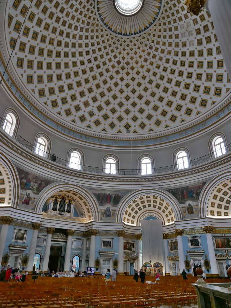 Rotunda v Moste