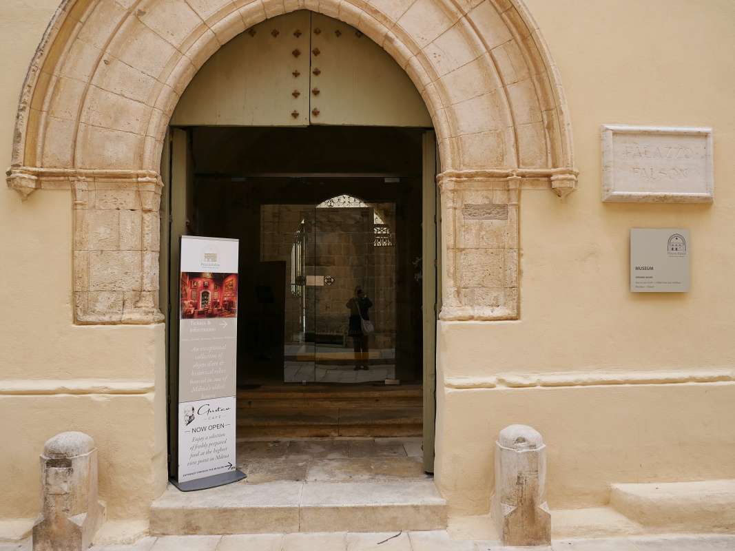 Palác Falson