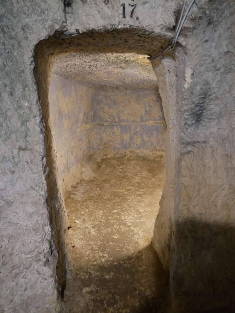 Rabat - Wignacourt Museum, Idem do katakomb
