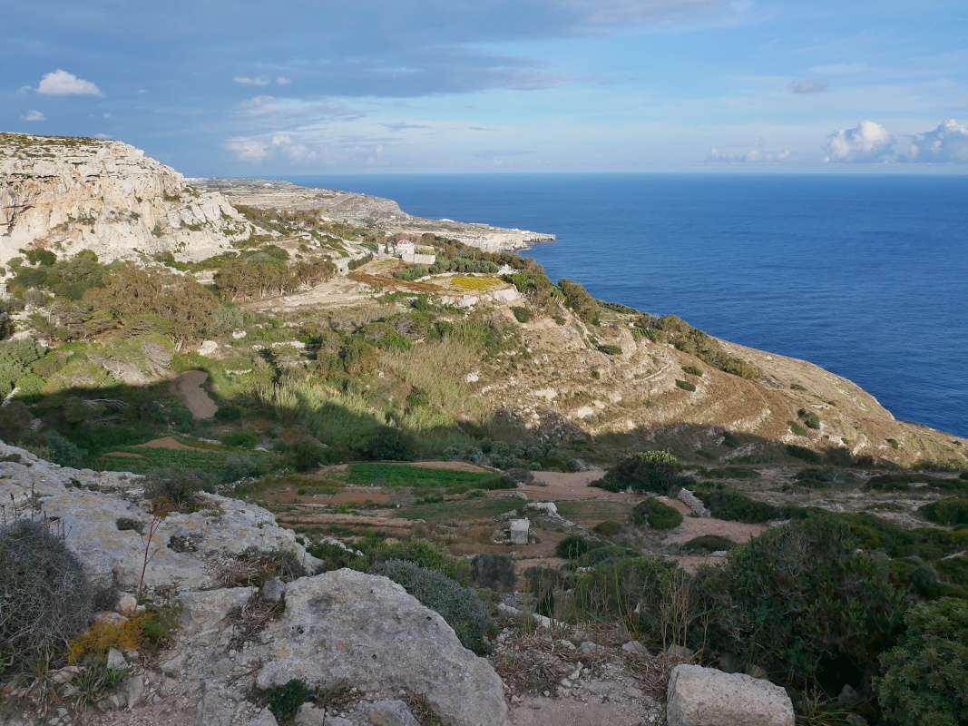 Rabat - Dingli Cliffs, výhľad vľavo (Malta za chrbtom)