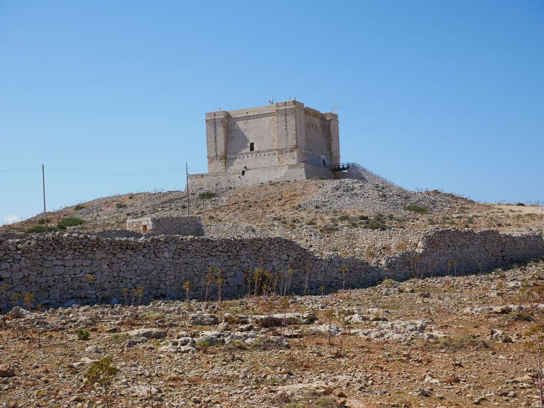 Comino - veža Santa Marija