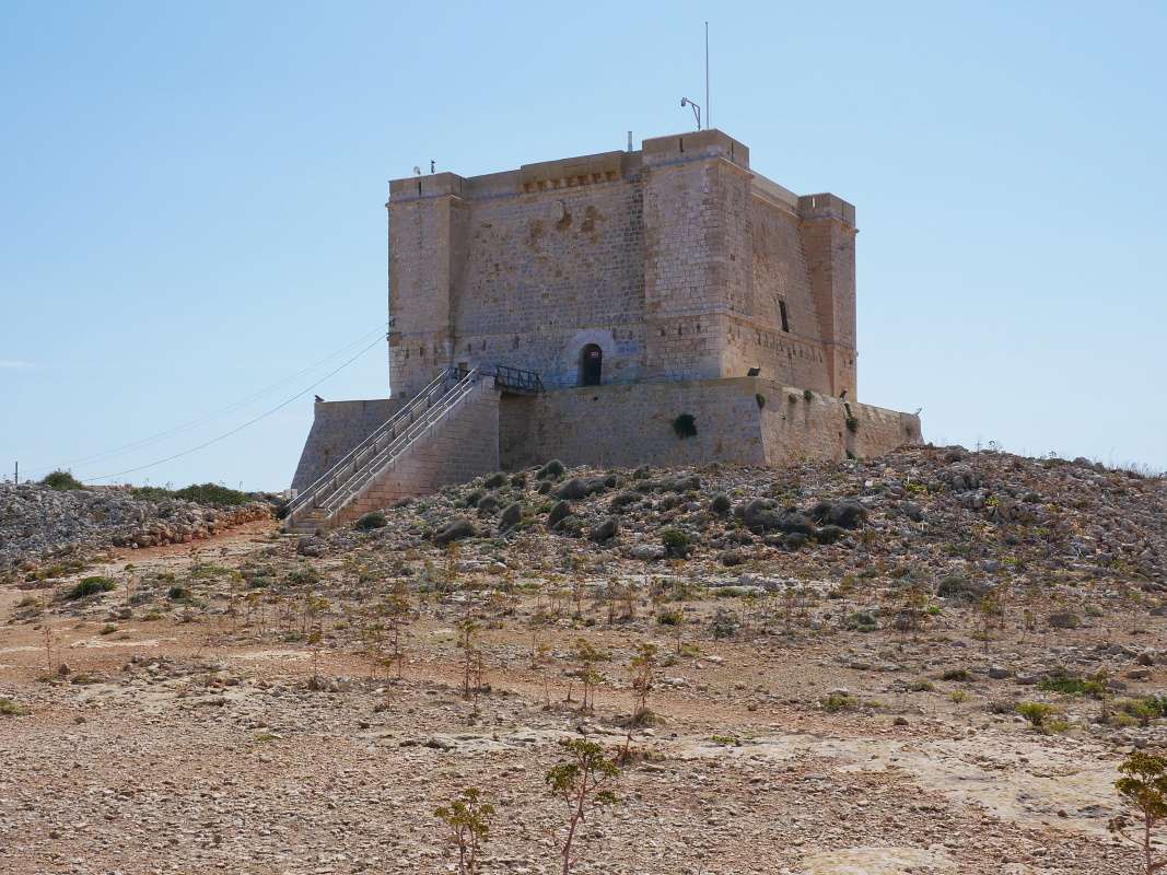 Comino - veža Santa Marija