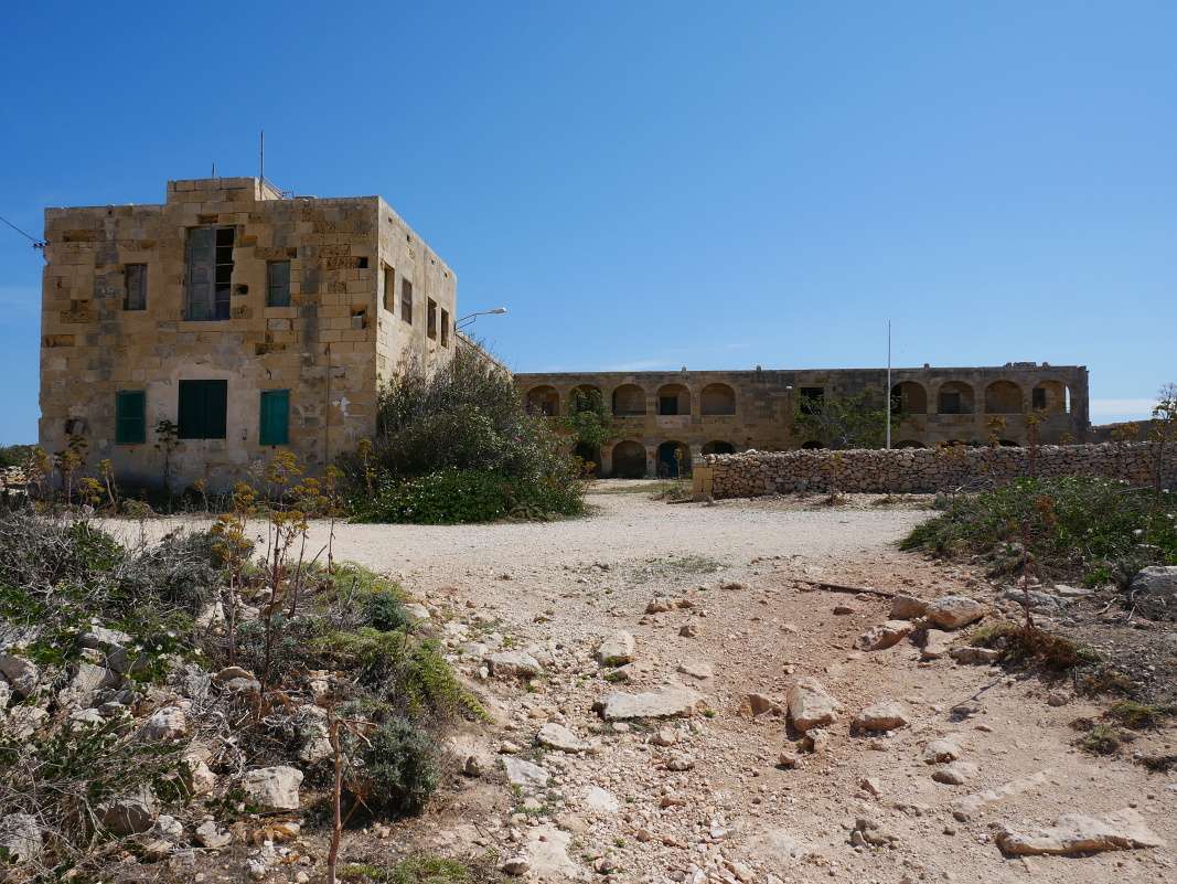 Comino - izolačná vojenská nemocnica