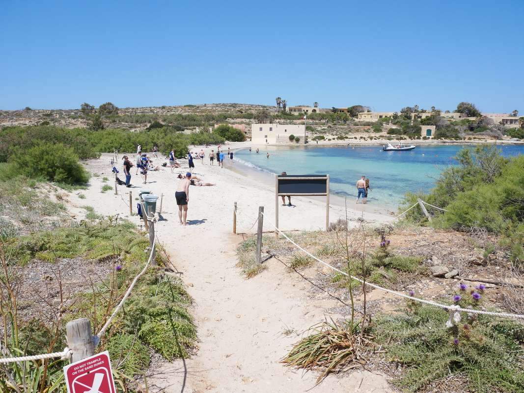 Comino - pláž Santa Marija