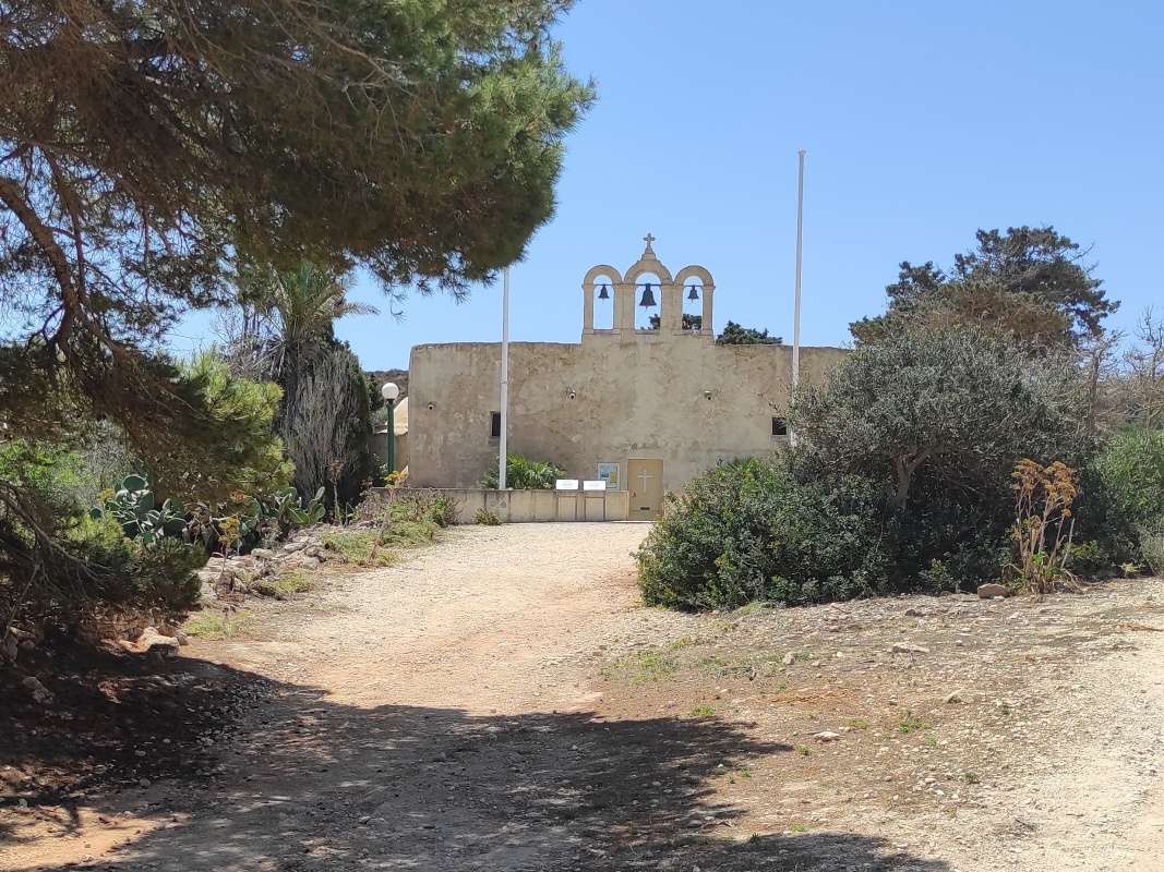 Comino - z pláže Santa Marija do Modrej Lagúny, Kaplnka Panny Márie