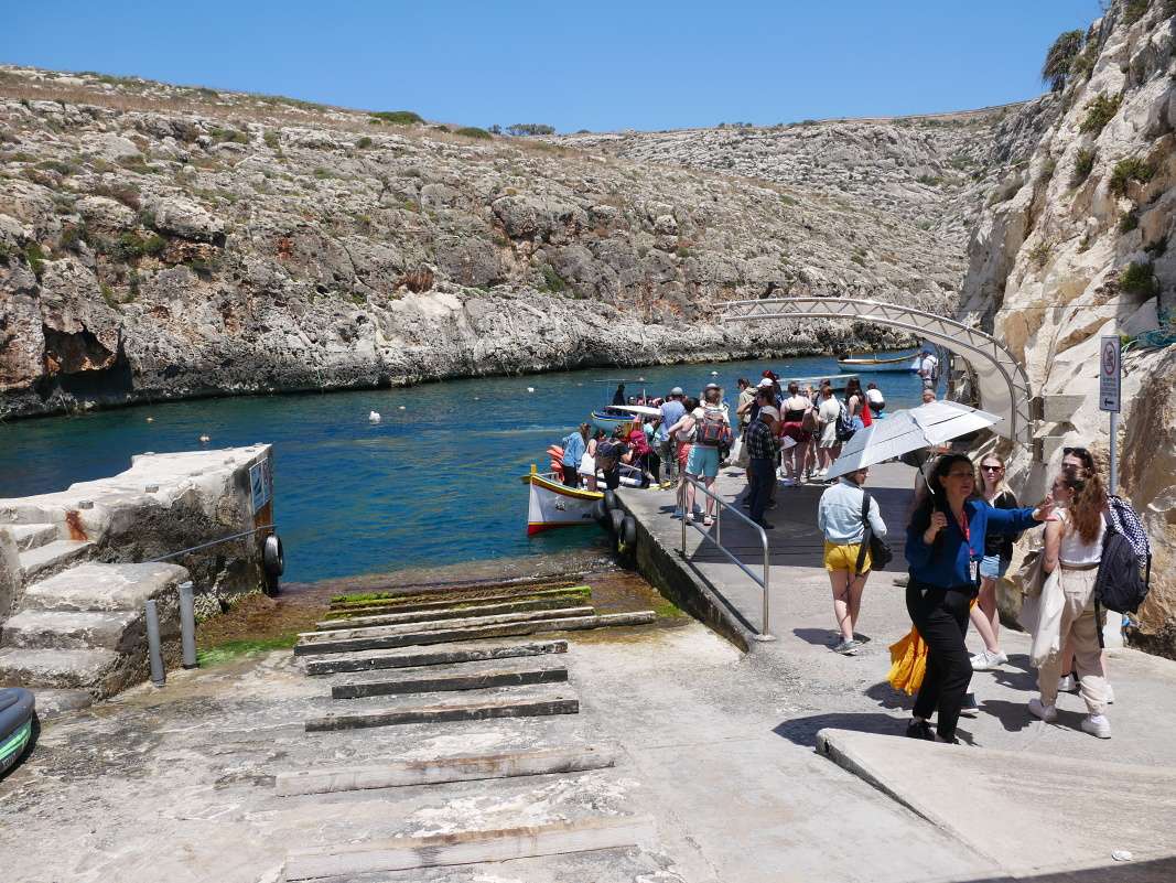 Wied Iž Žurrieq - prístav pre vyhliadkové plavby ku Modrej jaskyni
