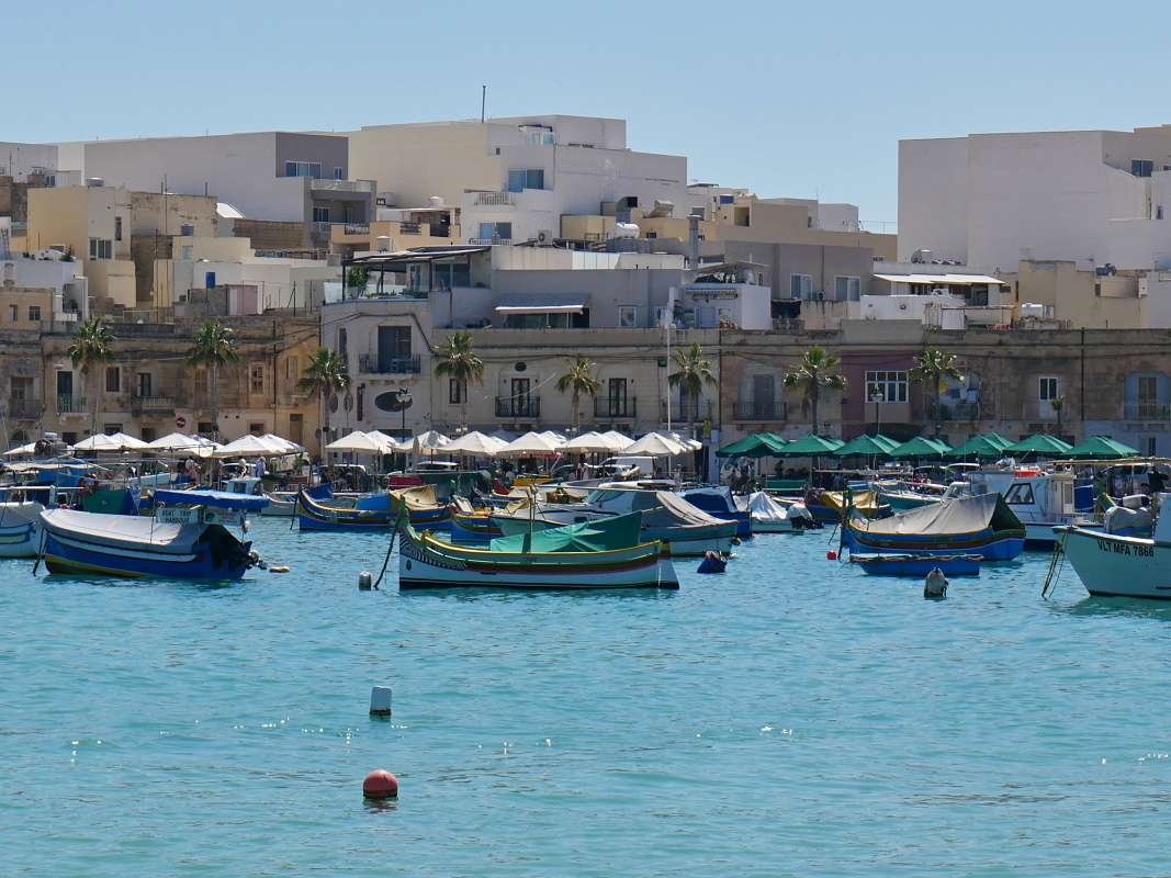 Marsaxlokk prístav z móla