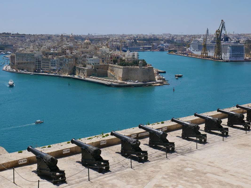 Upper Barrakka záhrady, Senglea
