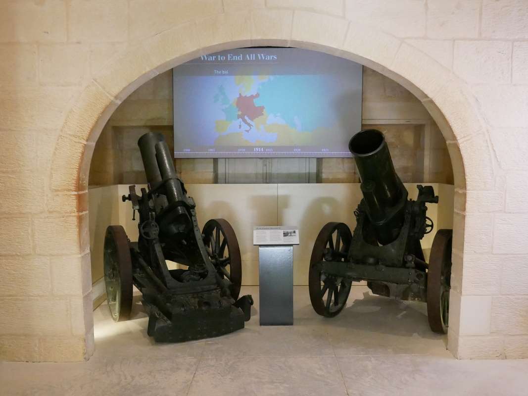 Pevnosť St. Elmo, expozícia