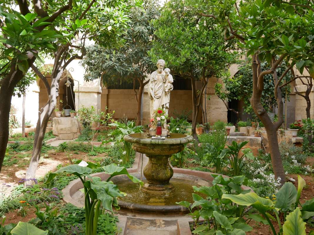 Valletta - Mysterium Fidei, Kláštor sv. Kataríny, záhrada