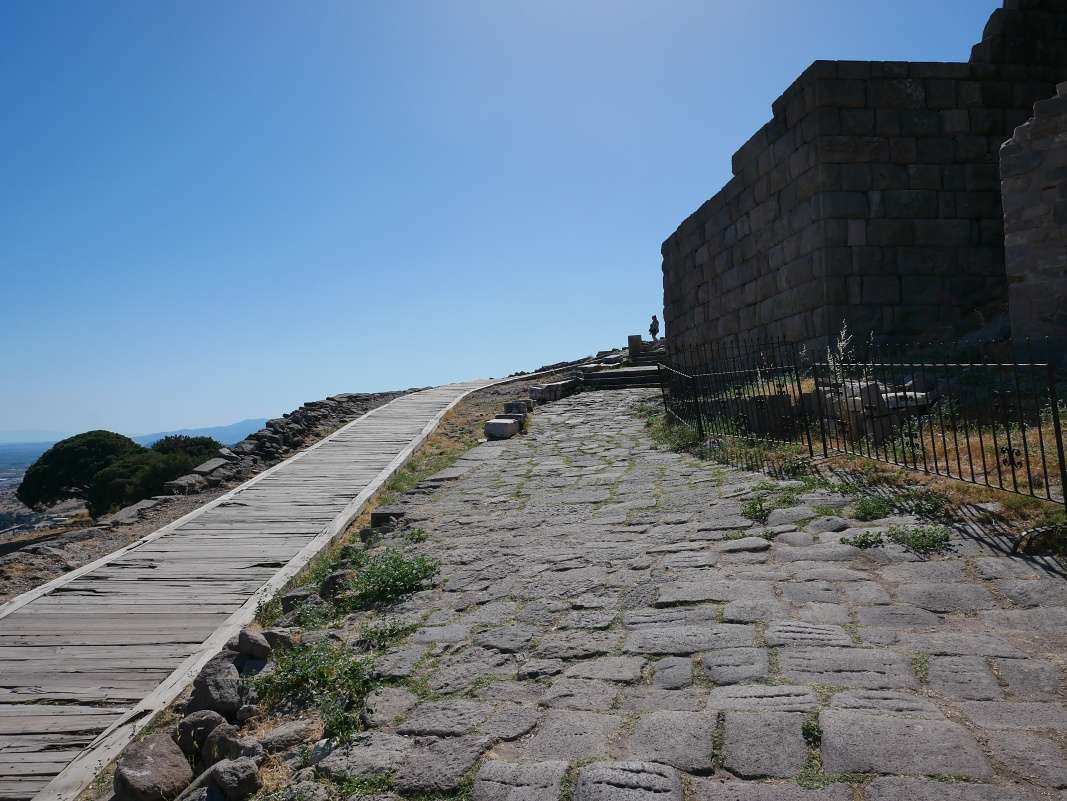 Akropola Pergamonu - cesta na Akropolu