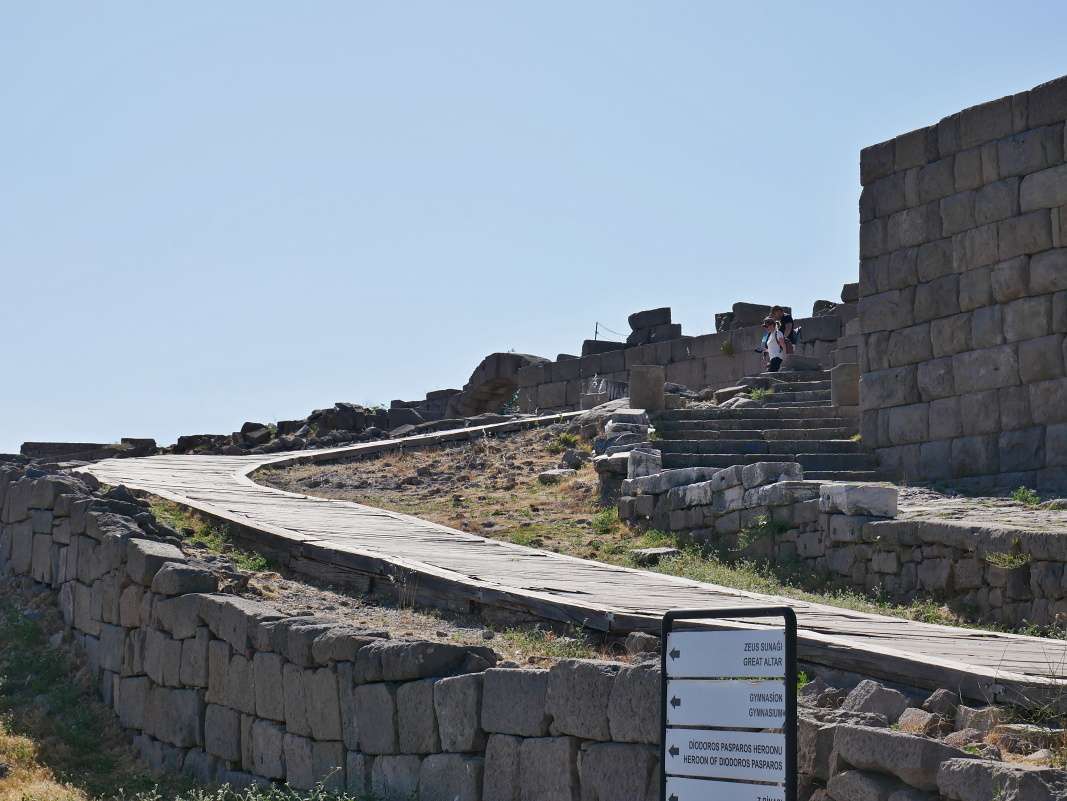 Akropola Pergamonu - cesta na Akropolu