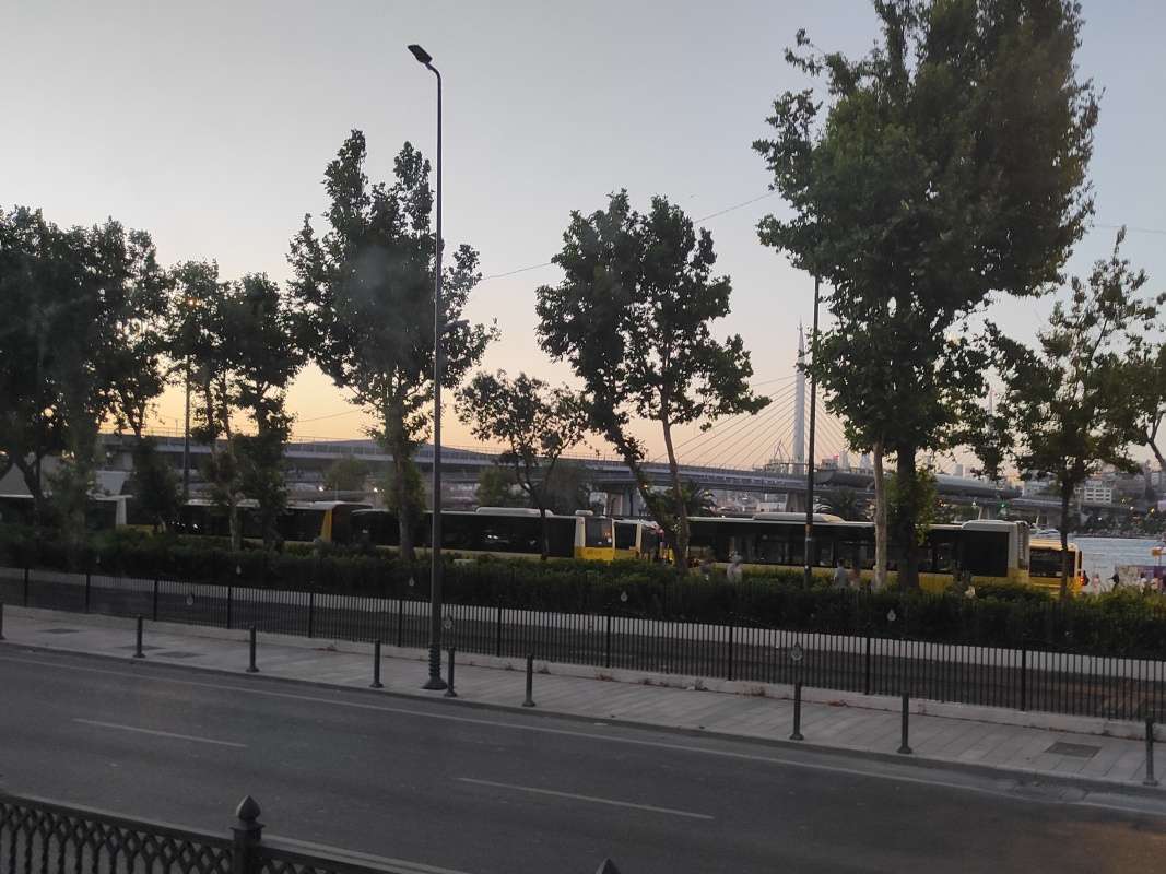 Metro most