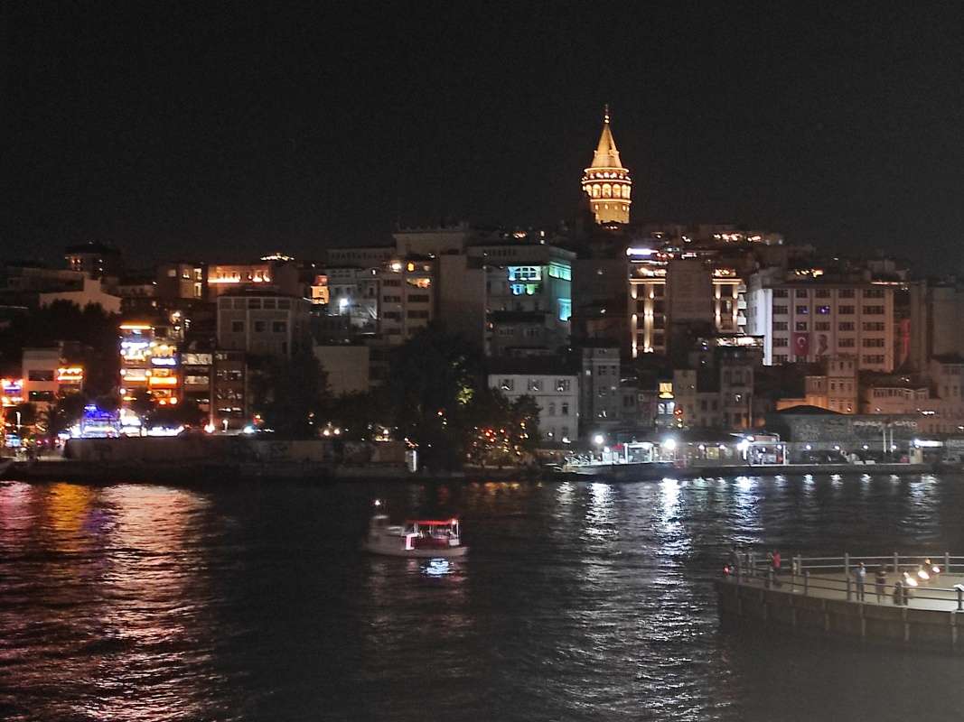 Galata veža z Galata mostu