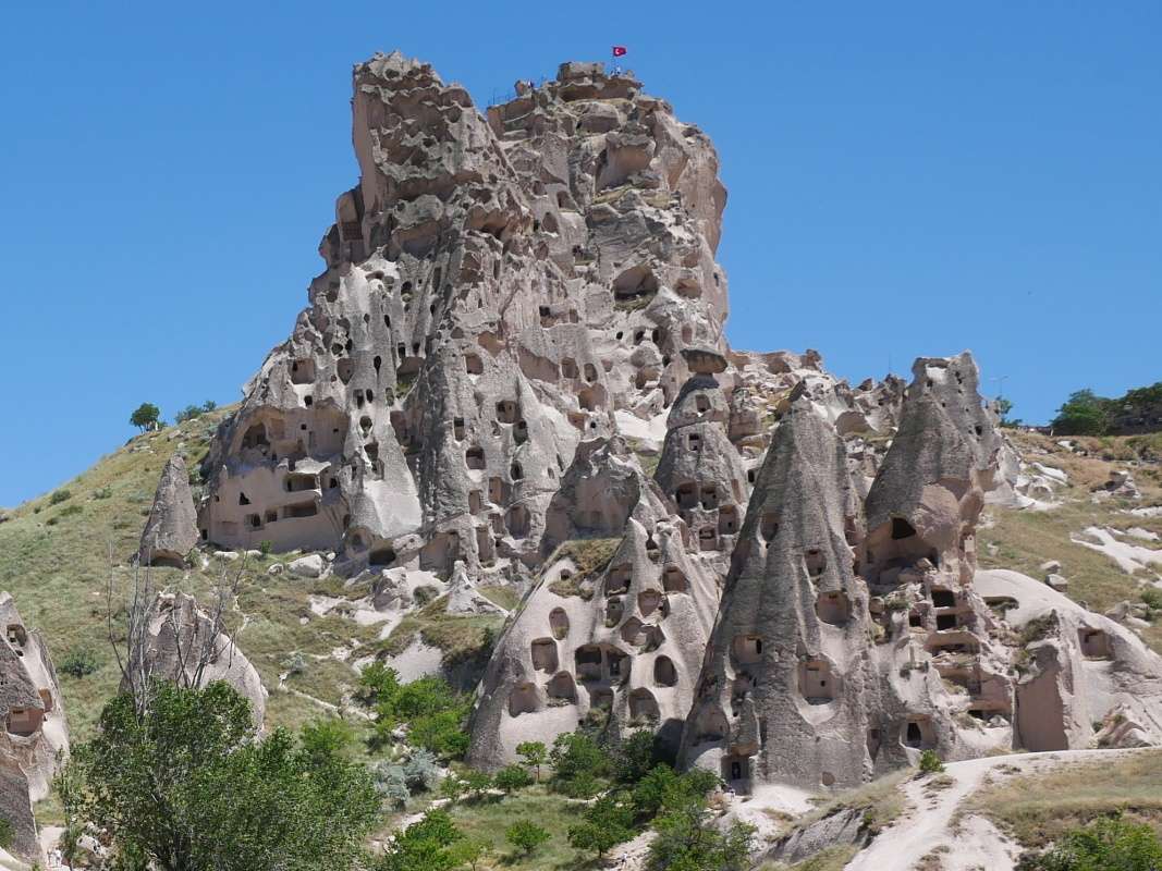 Vyhliadka na Uchisar hrad