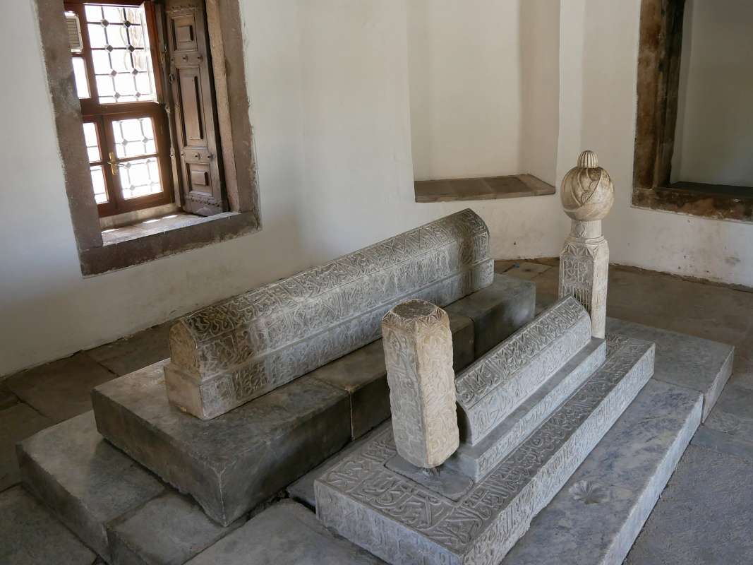 Konya, Mevlana múzeum, hrobky