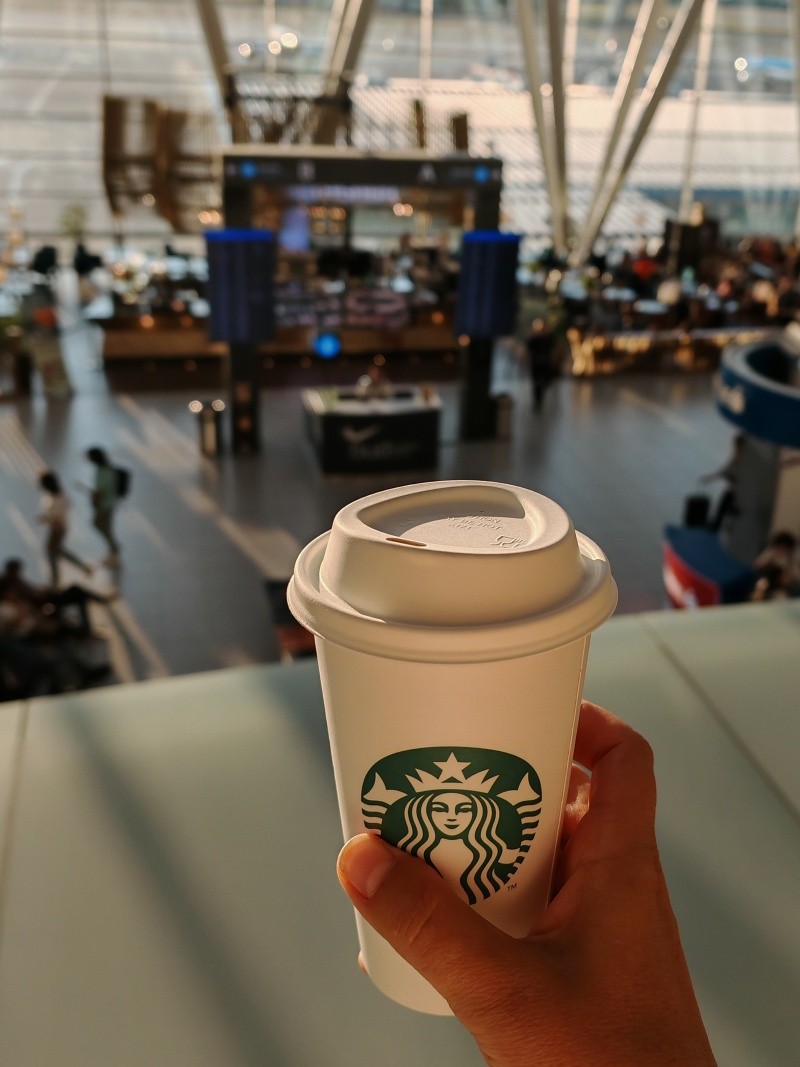 Klasika kávička v Budapešti na letisku