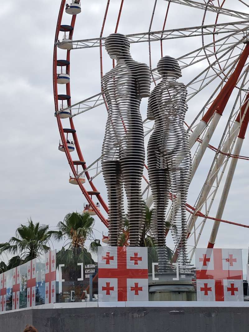 Vyhliadkové koleso, Ali a Nino