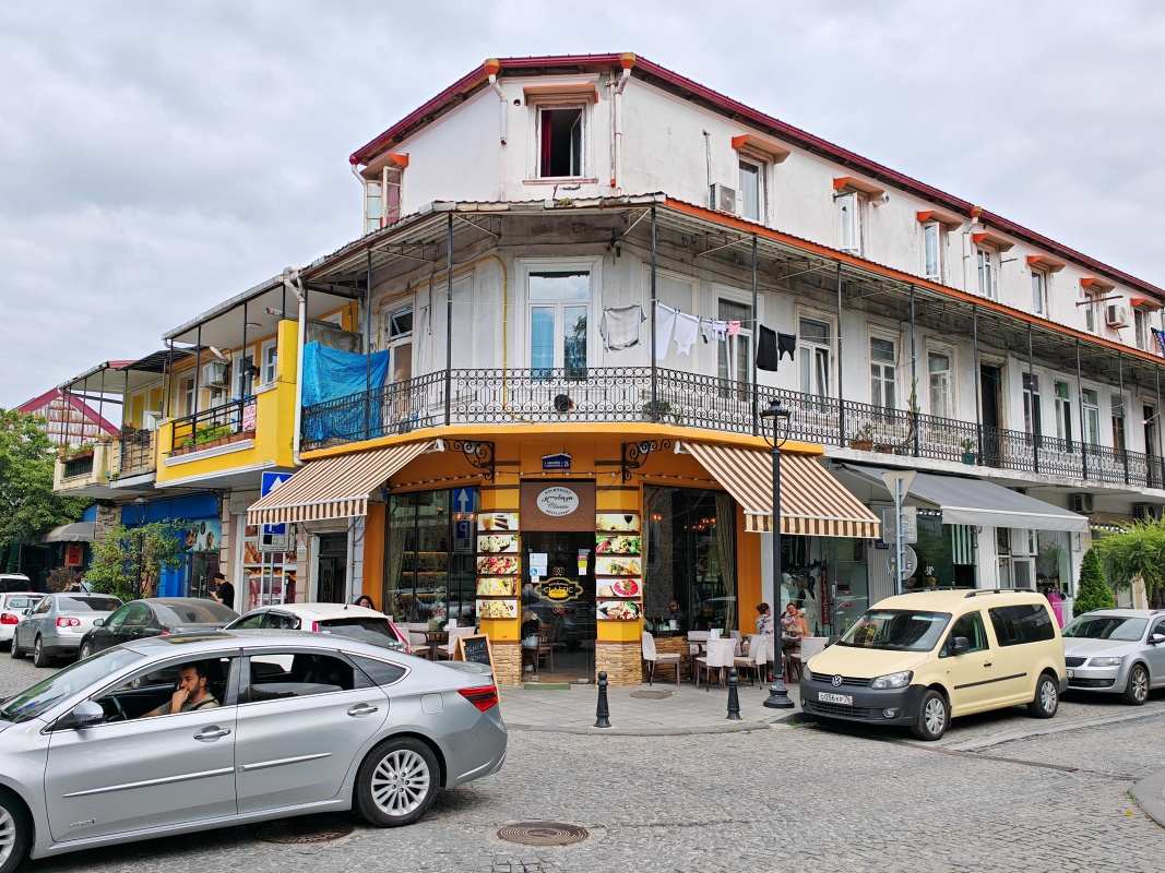 Smerujeme k námestiu Piazza