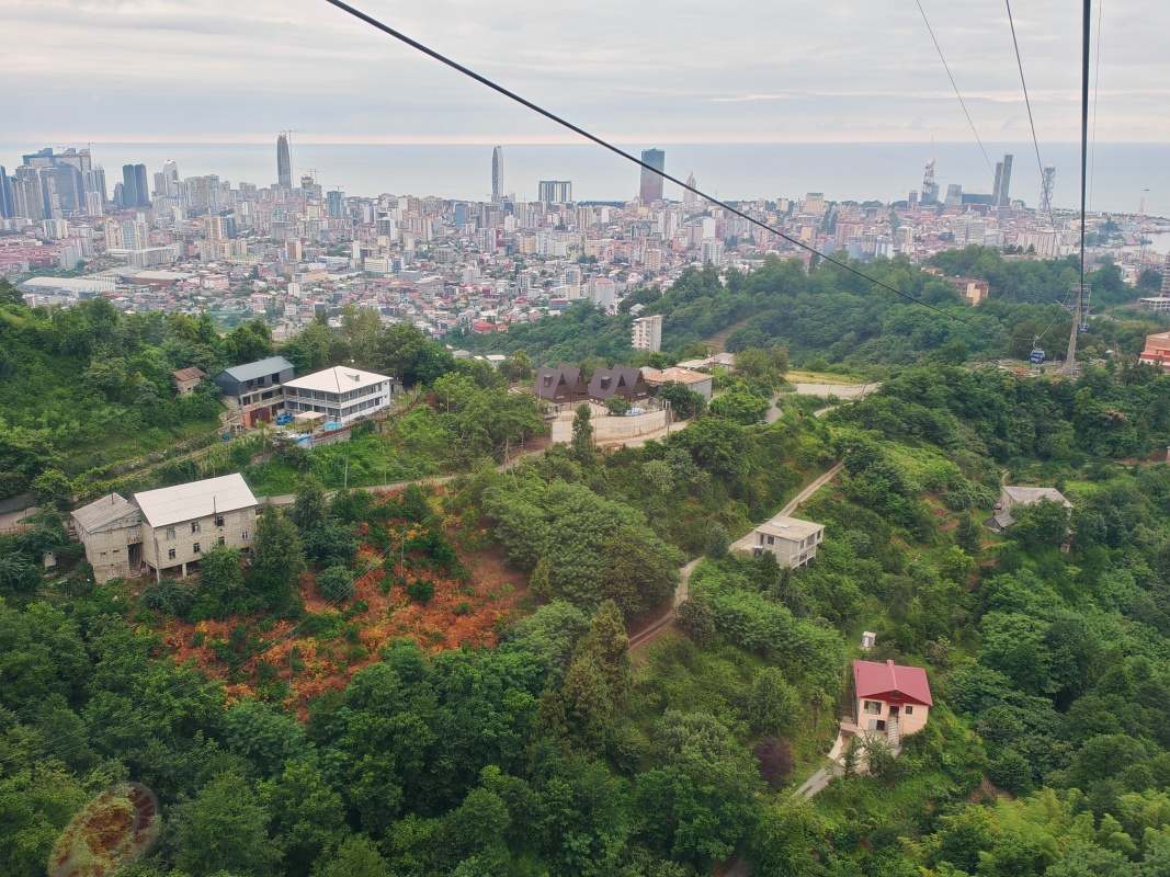 Výhľad z lanovky na Batumi