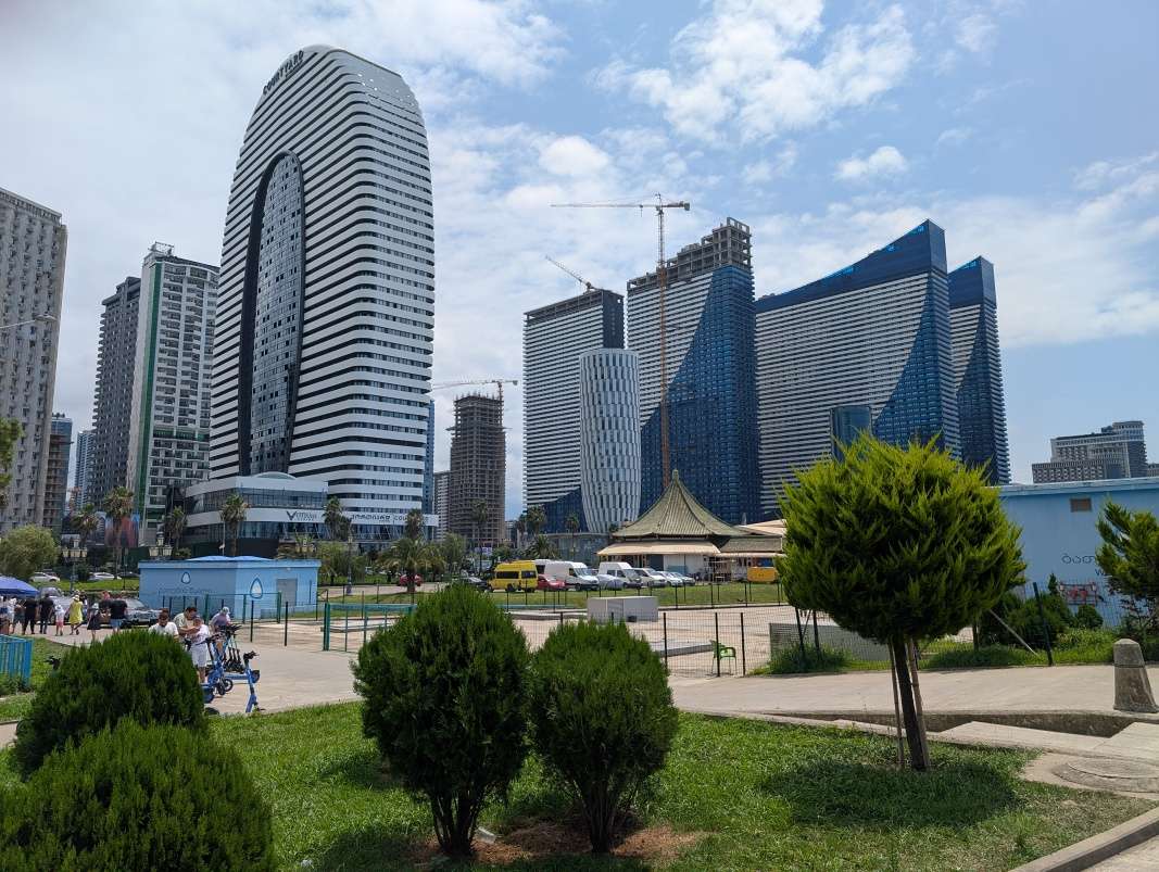 Oliver s Martinou boli na obed na prechádzke v Orbi City