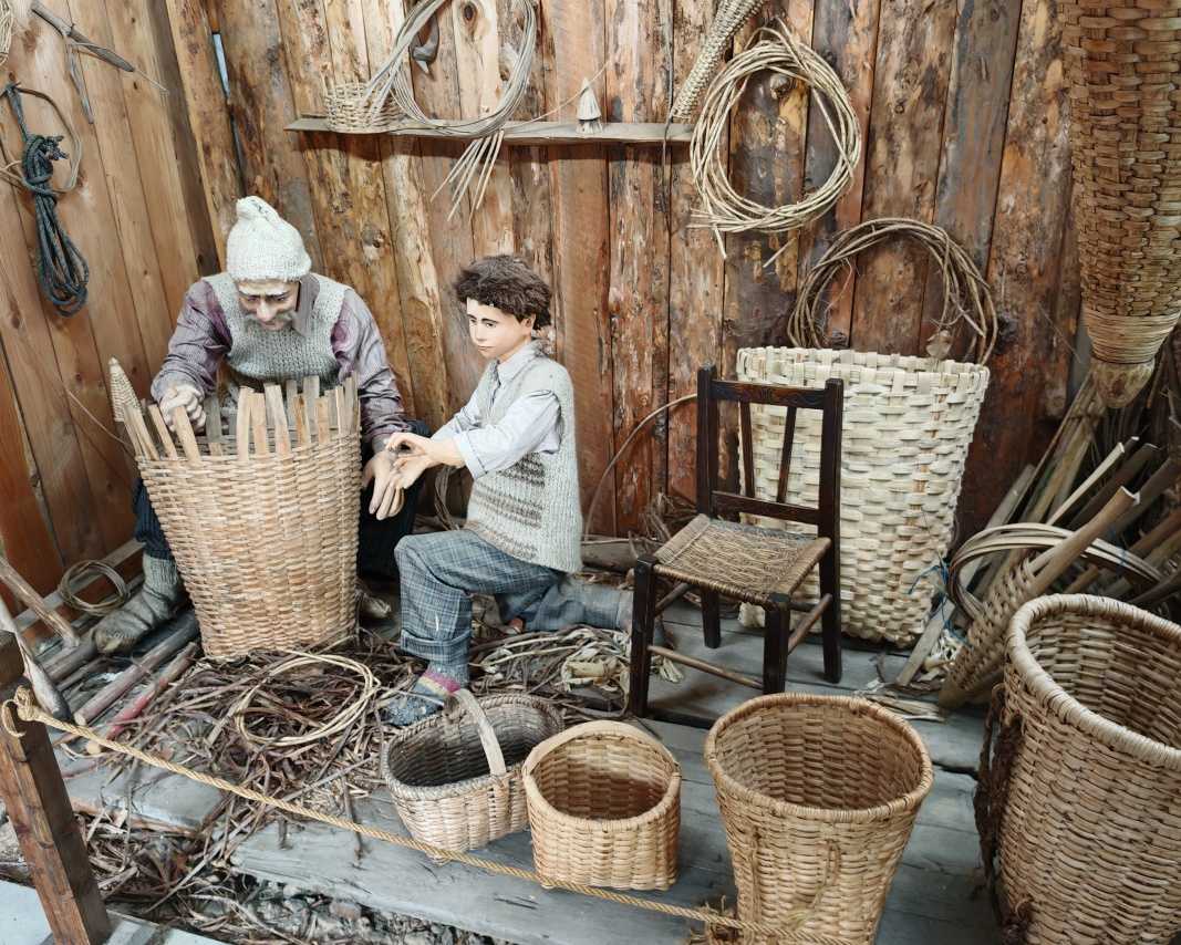 Tretia budova - košíkarstvo