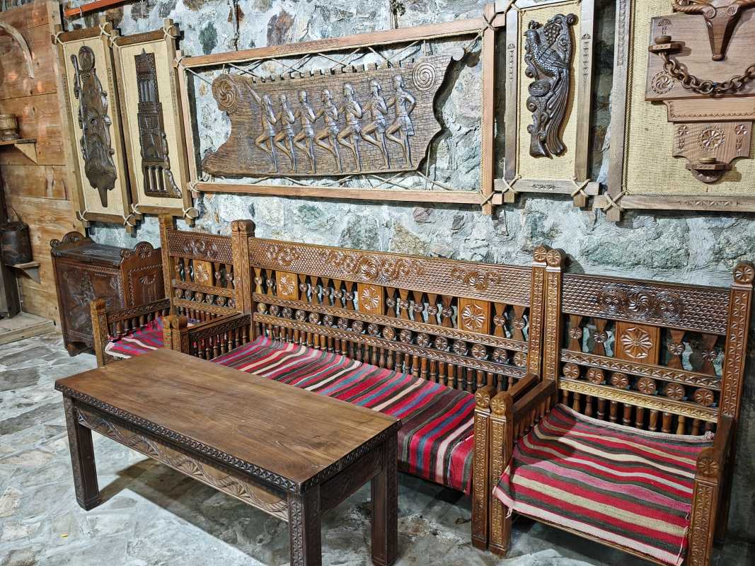 Domček so suvenírmi