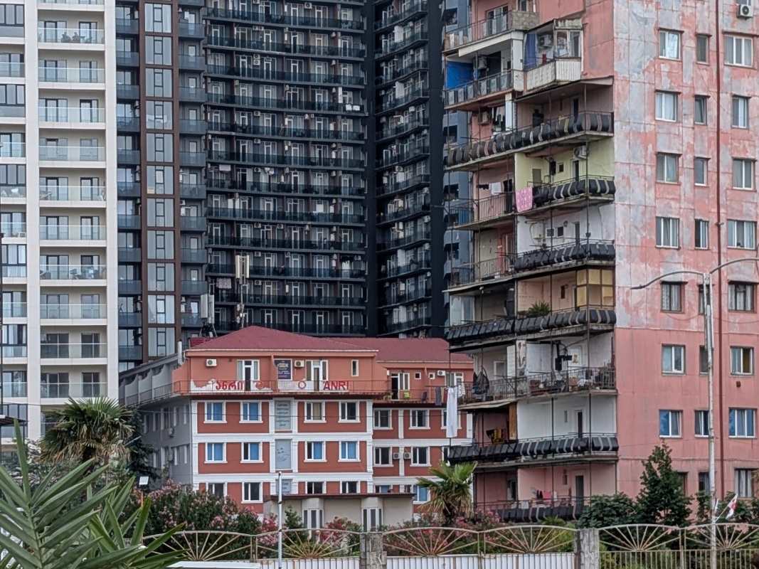 Staré vs nové - ako z mesta duchov ...