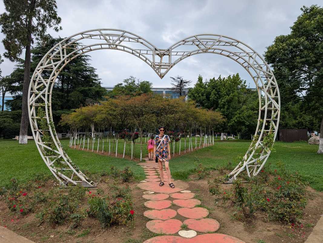 Batumi Central park pri jazere Nuri