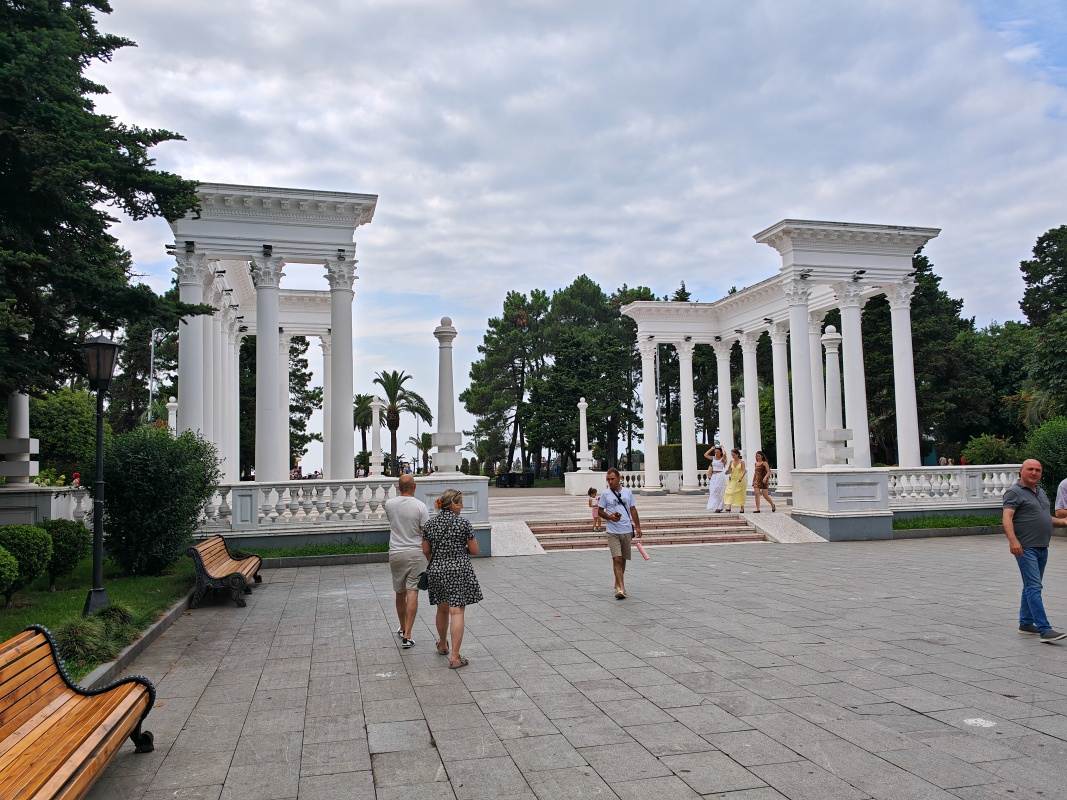 Druhá Kolonáda z blízka