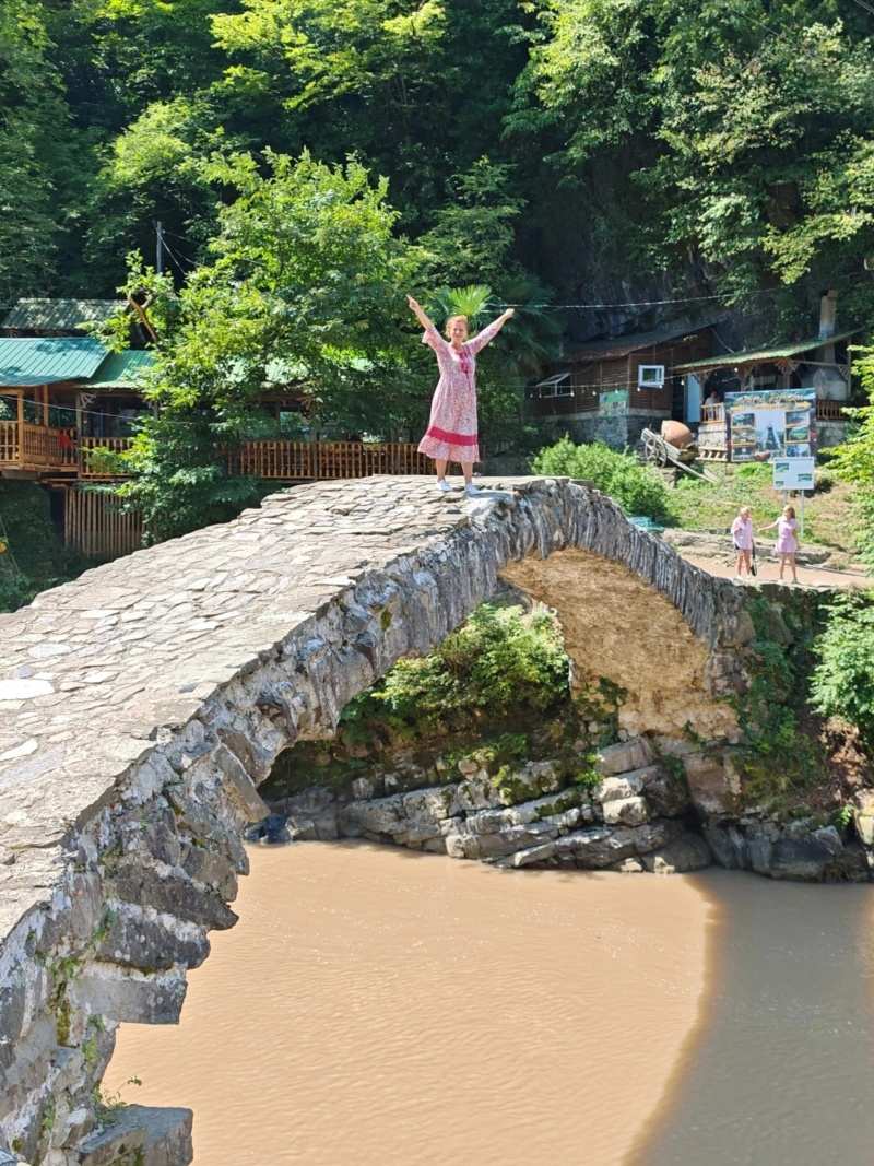 Makhuntseti most, vďaka AI som sama :D