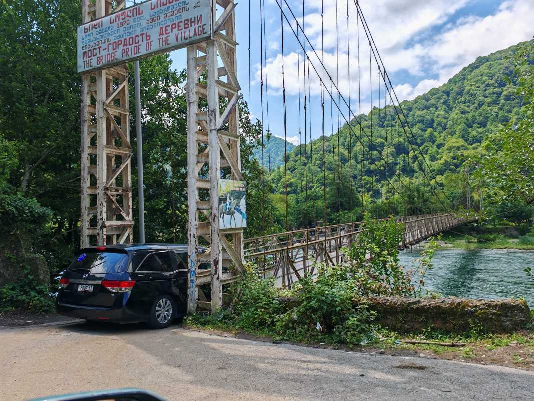 Most k Mirveti vodopádu