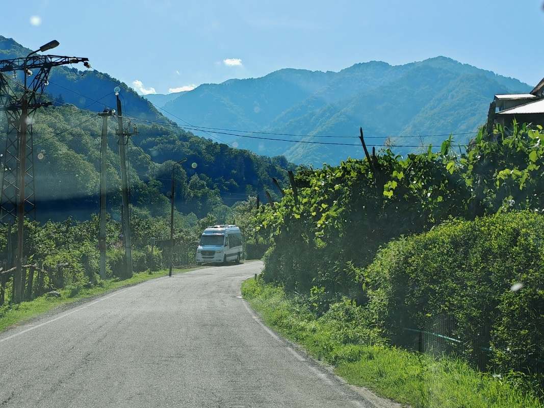 Opúšťame národný park Machakhela