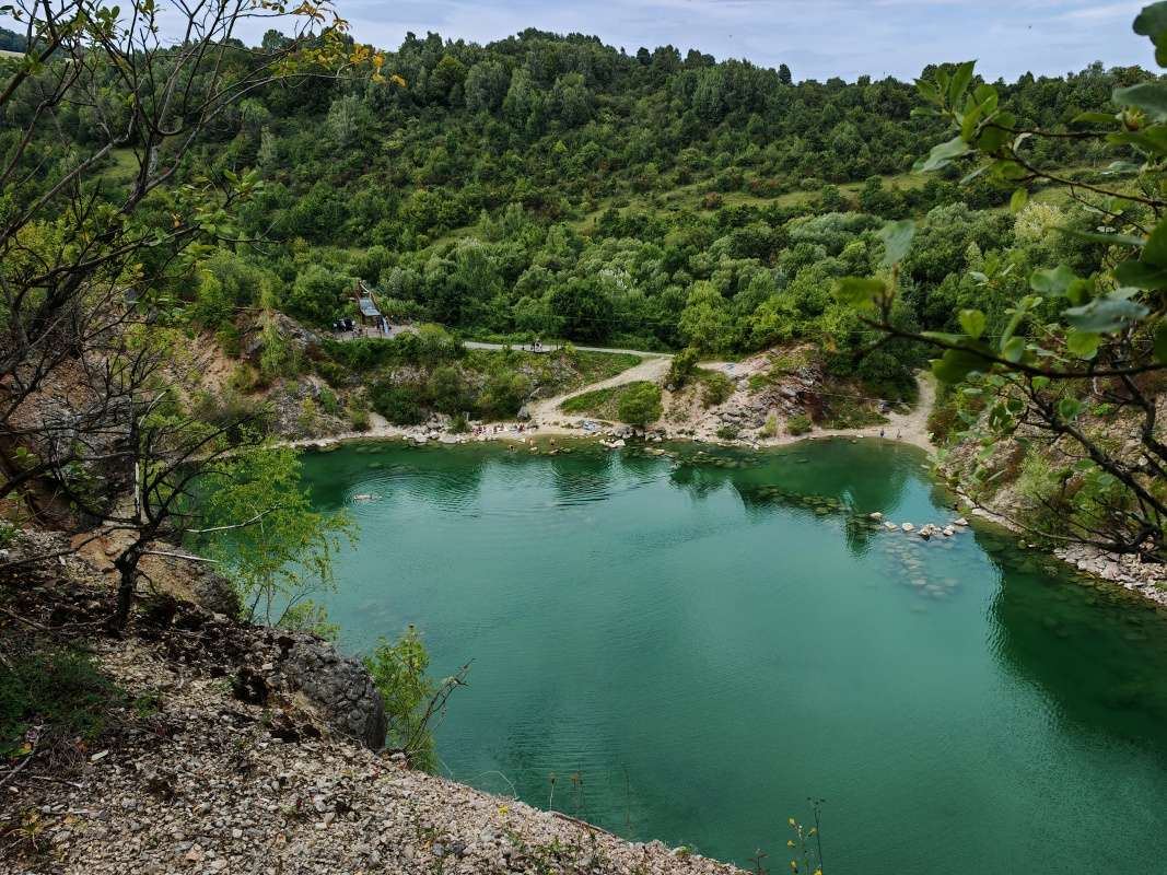 Beňatínsky lom od štartu zipline