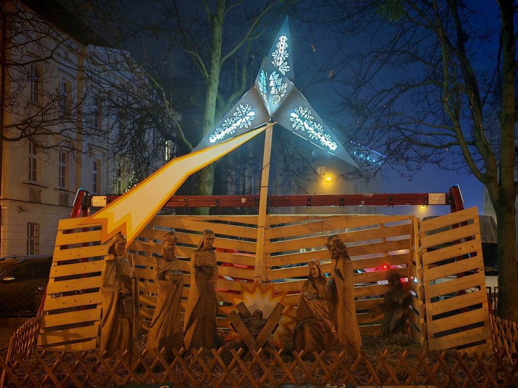 Vianočné trhy - Hviezdoslavovo námestie