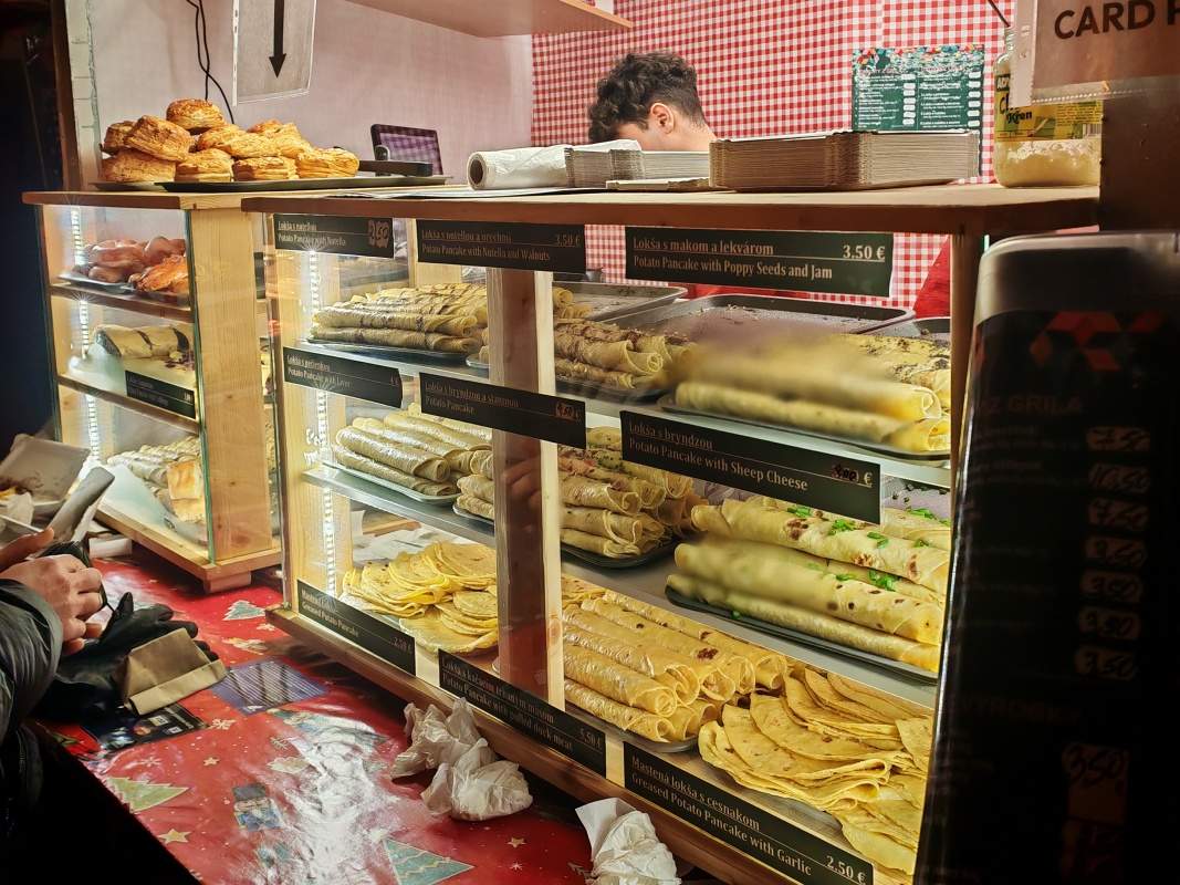 Vianočné trhy, Hviezdoslavovo námestie