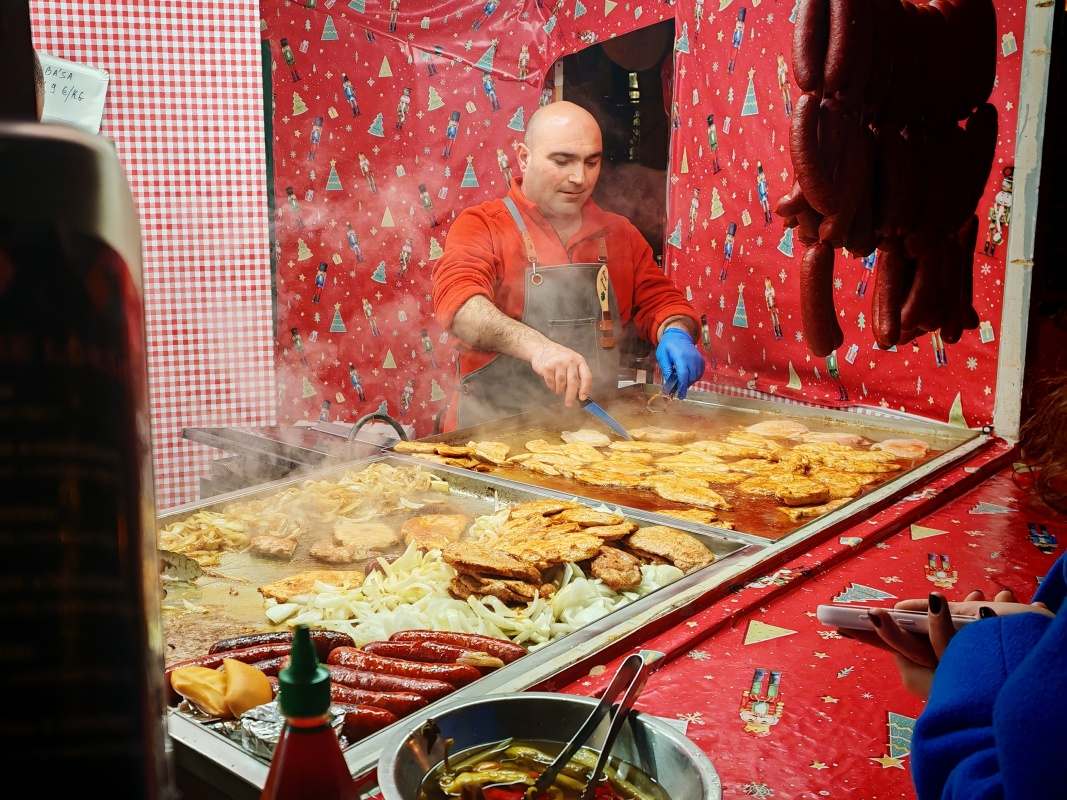 Vianočné trhy, Hviezdoslavovo námestie