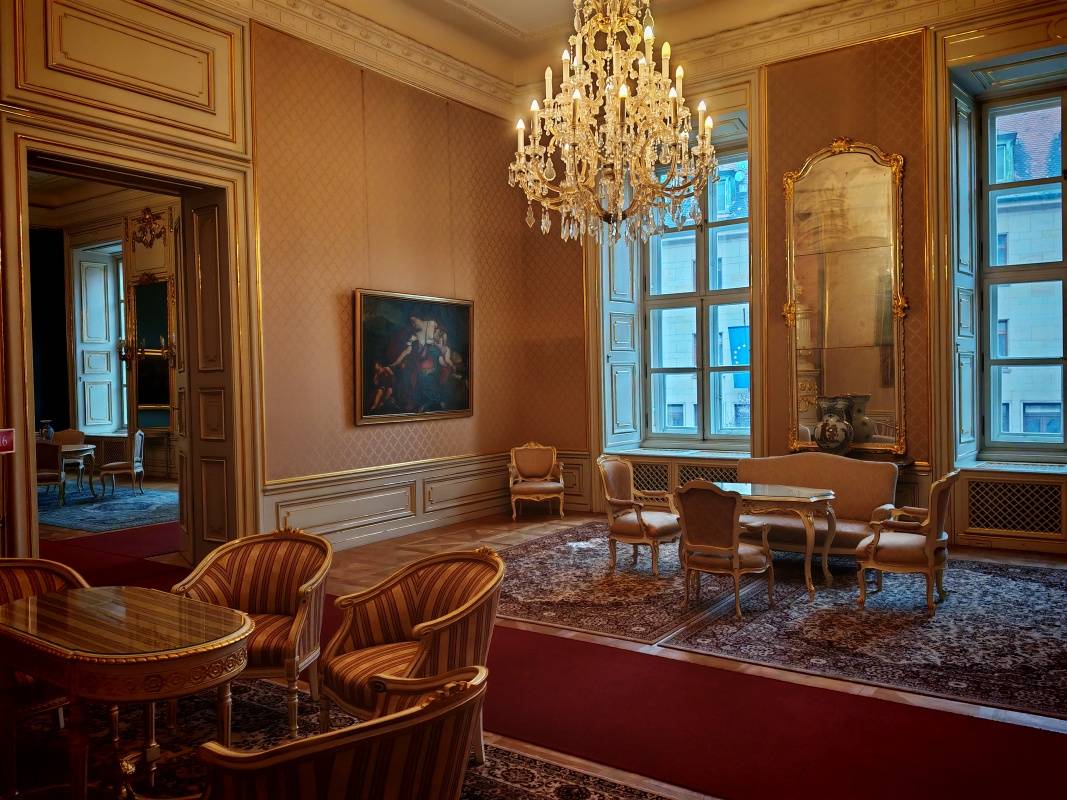 Primaciálny palác, salón