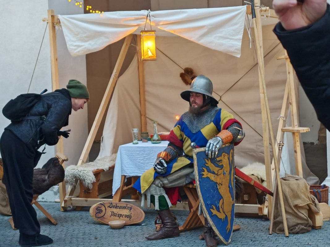 Hradné stredoveké vianočné trhy