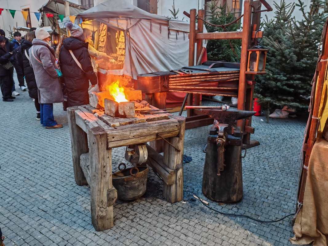 Hradné stredoveké vianočné trhy