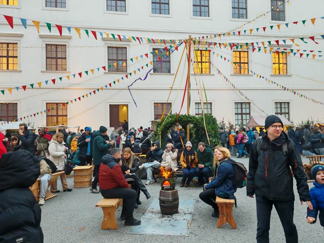 Hradné stredoveké vianočné trhy