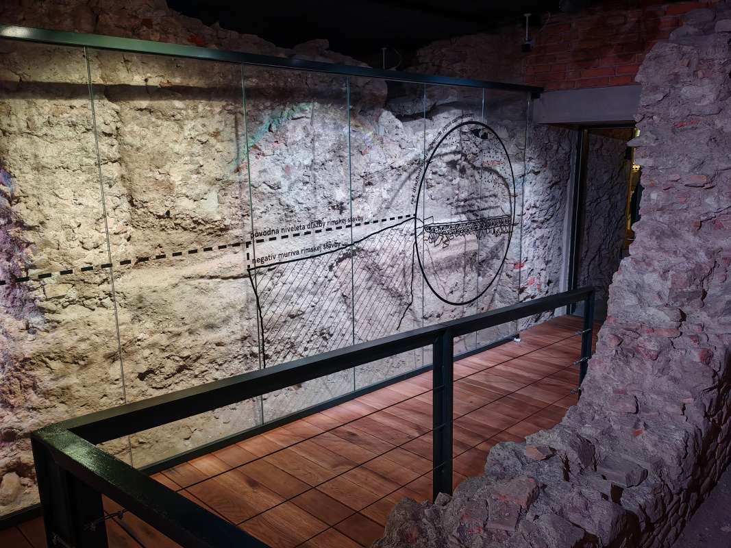 Chodba v podzemí, rímske základy