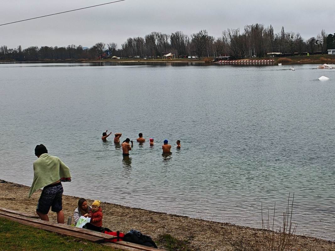 Zlaté piesky, otužilci