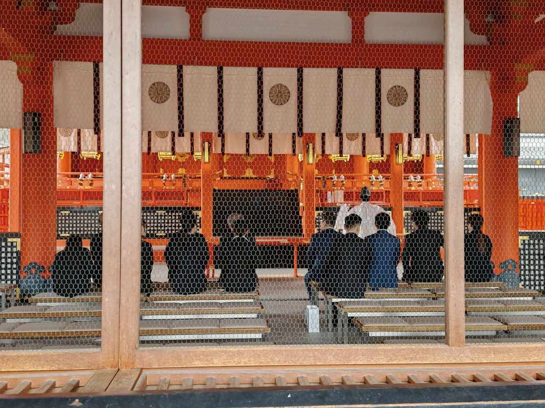 Fushimi Inari-taisha - šintoistický obrad