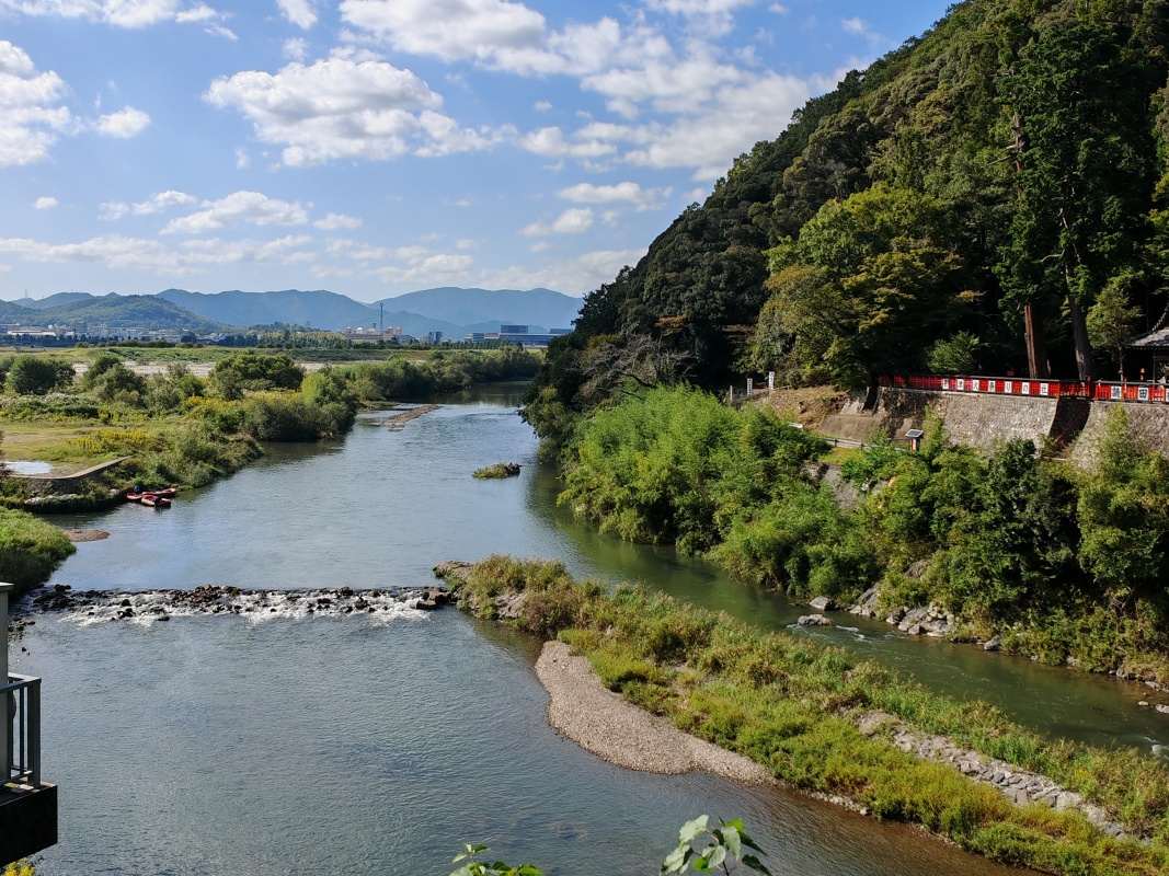 Sagano romantická jazda údolím rieky Hozu