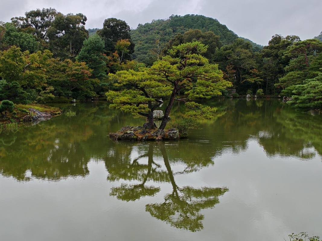 Zen-budhistický chrám Kinaku-ji, Zlatý pavilón