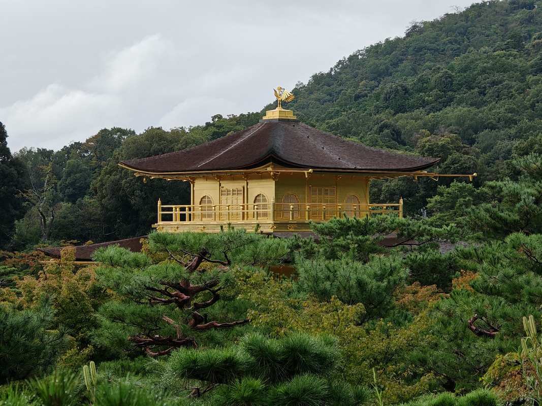 Zen-budhistický chrám Kinaku-ji, Zlatý pavilón
