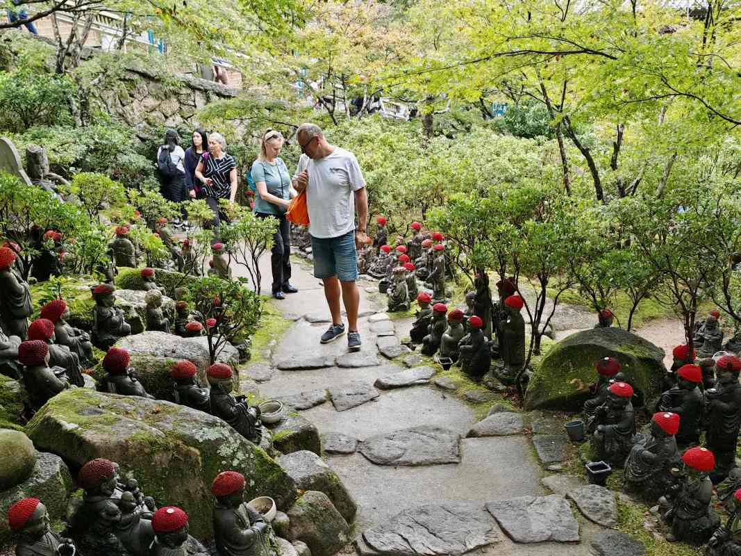 Budhistický chrám Daishoin, Jizō