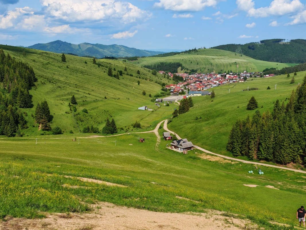 Lezieme po zjazdovke - výhľad
