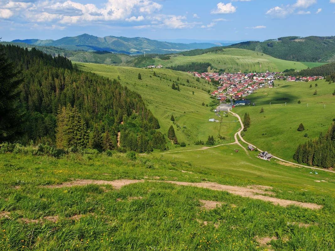 Lezieme po zjazdovke - výhľad